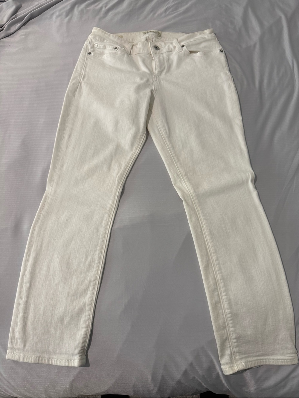 Lucky Brand Lolita Capri White Jeans - Size 8/29